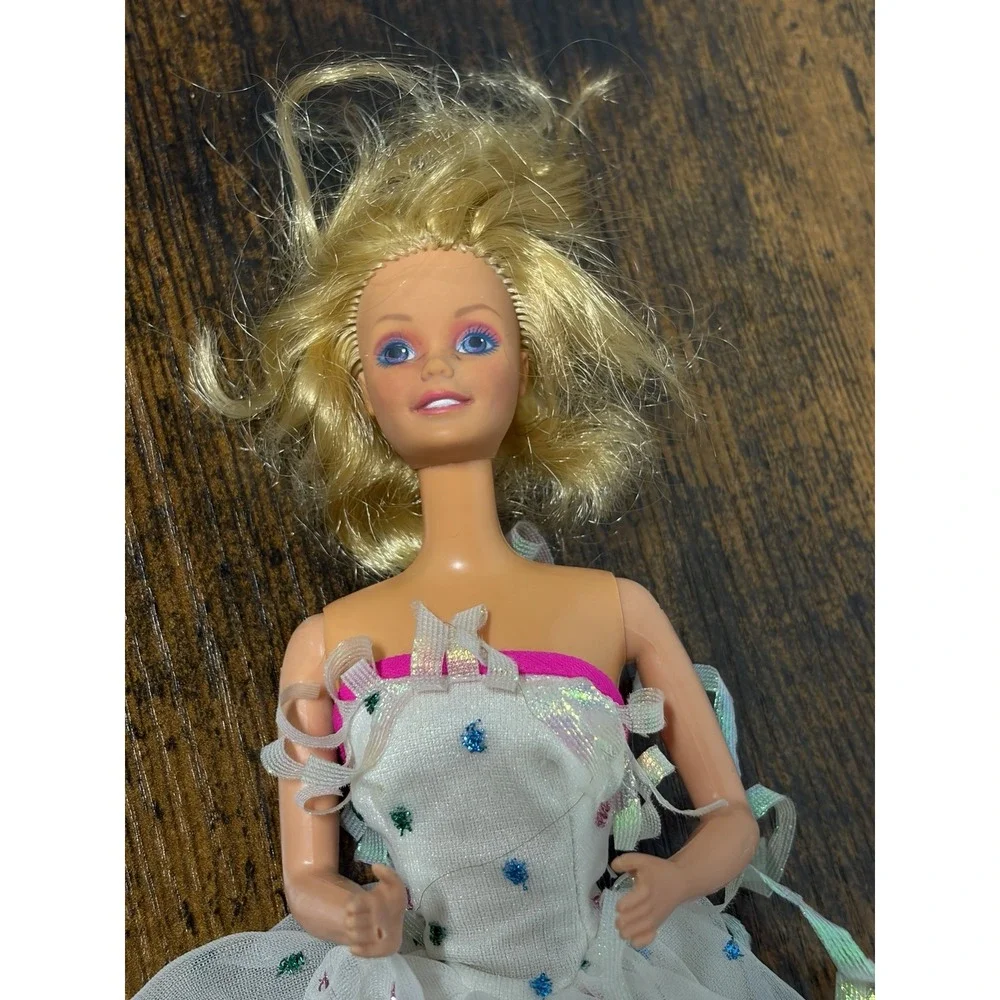 Vintage Mattel Barbie And The Rockers doll and  2688 outfit HTF